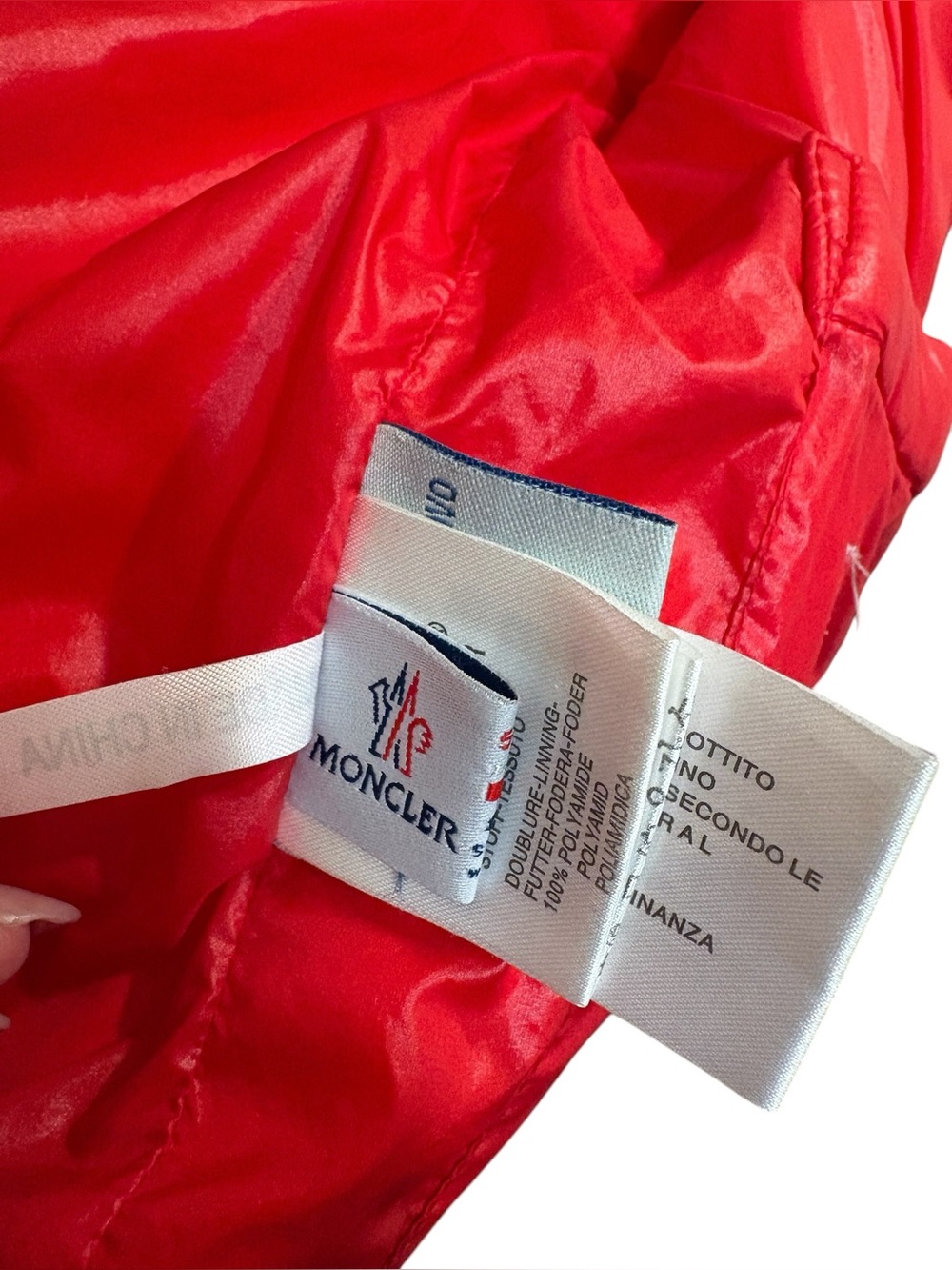 Moncler Red Down Puffer Vest Sz 1 Ski Patch Varsity M Appliqué Rare - Picture 13 of 15